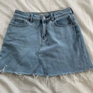 Cute pacsun jean skirt!!